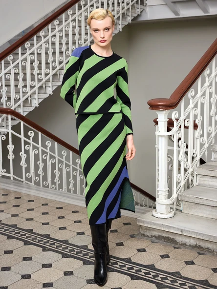 BİSİKLET YAKA ÇİZGİLİ TRİKO - Resim 2