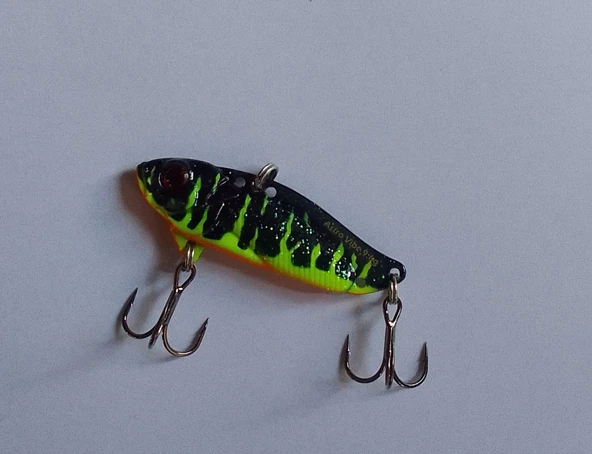 STRİKE PRO PJG-005A-UV GF01-UV VİBRASYON SUNİ BALIK YEMİ 4.5CM - Resim 2