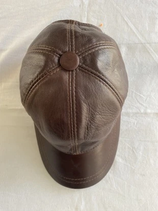 DERİ KAHVERENGİ  SPOR KASKETLİ ŞAPKA ürün görseli