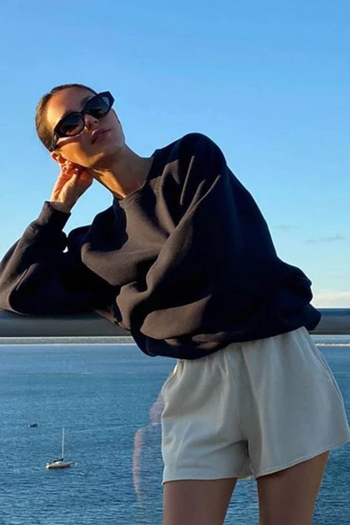 Madmext Siyah Bisiklet Yaka Basic Sweatshirt MG1559 ürün görseli 1