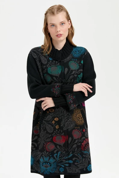 24051 DESEN TRİKO ÖNÜ RENKLİ ÇİÇEKLİ DİK YAKASI KOL AĞZI DERBYLİ UZUN KABAN - Resim 11