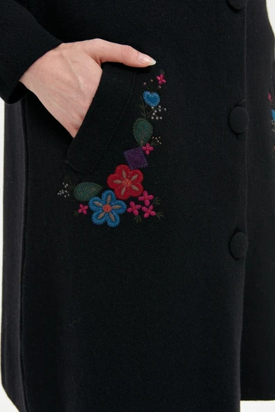 24012 DESEN TRİKO CEP KENARI APLİKE İŞLEMELİ PİKE JAKAR DİK YAKA UZUN KABAN - Resim 12