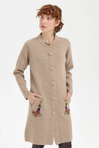 24012 DESEN TRİKO CEP KENARI APLİKE İŞLEMELİ PİKE JAKAR DİK YAKA UZUN KABAN - Resim 6