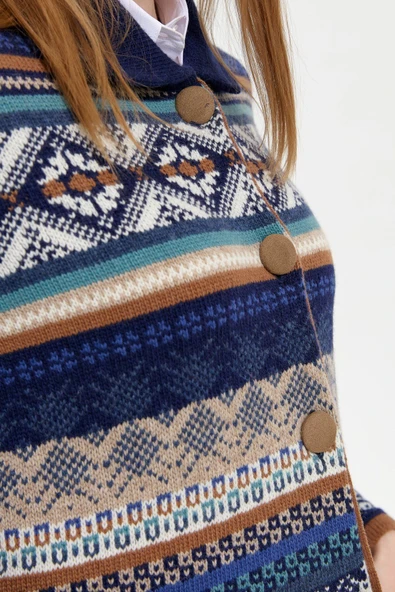 24078 DESEN TRİKO KOL UCU VE ÜZERİ JAKARLI ETEĞİ KEÇELİ POLO YAKA ARA BOY KABAN - Resim 6