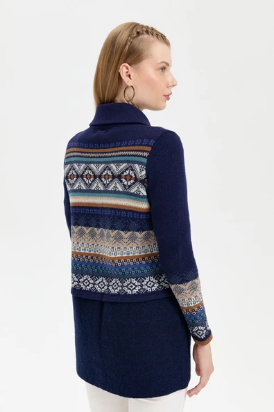 24078 DESEN TRİKO KOL UCU VE ÜZERİ JAKARLI ETEĞİ KEÇELİ POLO YAKA ARA BOY KABAN - Resim 8