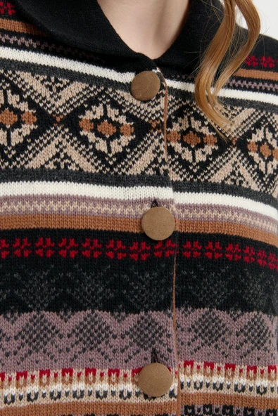 24078 DESEN TRİKO KOL UCU VE ÜZERİ JAKARLI ETEĞİ KEÇELİ POLO YAKA ARA BOY KABAN - Resim 12