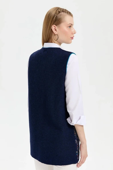 24076 DESEN TRİKO ÜST VE ARKASI KEÇE ETEĞİ JAKARLI TRİKO ARA BOY ÖNÜ AÇIK YELEK - Resim 12