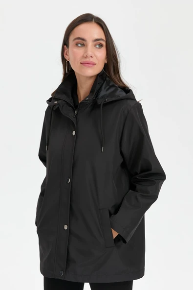 24417 DESEN TFS YAN CEPLİ DEVRİK YAKA KAPŞONLU KISA TRENÇKOT - Resim 7