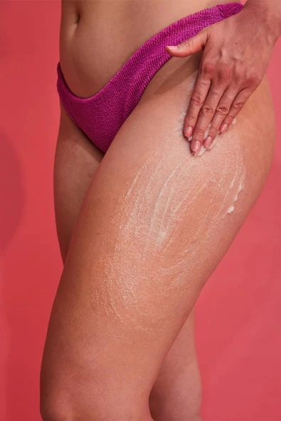 Tree Hut Enchanted Jasmine Shea Sugar Scrub Vücut Peelingi 510GR - Resim 6