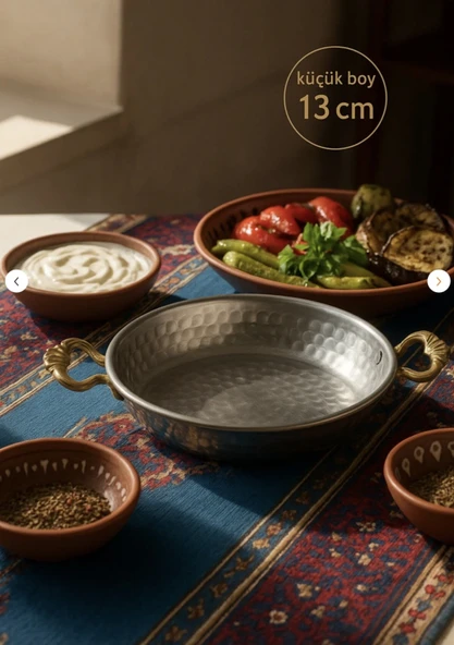 YUNUSOĞLU HOME Pirinç Kulplu Çelik Otantik Sahan, El Dövme Desenli, Sos, Yumurta ve Sucuk Tavası 13 cm - Resim 3