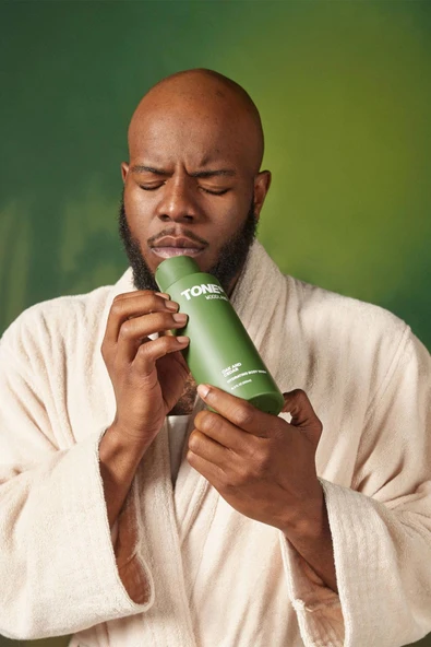 Tone Woodland Oak and Cedar Nemlendirici Duş Jeli 500ML - Resim 3