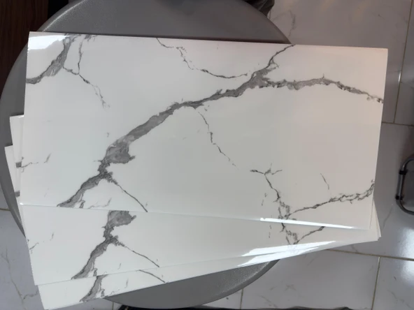 (6 Adet) Kendinden Yapışkanlı Dekoratif Esnek Köpük Beyaz Pvc Mermer Panel 60x30 (0,18 m²) Mutfak Banyo WC - Resim 2