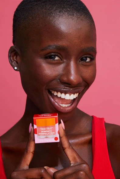 Tree Hut Strawberry Gece Boyu Nemlendirici Dudak Maskesi 17GR - Resim 4