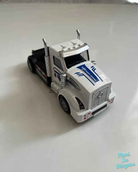 Metal Çek Bırak Tır Kafası Araba 13x5 Cm Beyaz ürün görseli