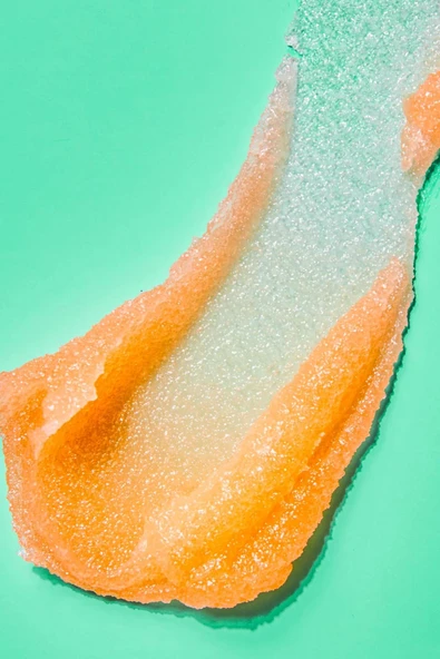 Tree Hut Sunkissed Poppy Shea Sugar Scrub Vücut Peelingi 510GR - Resim 7