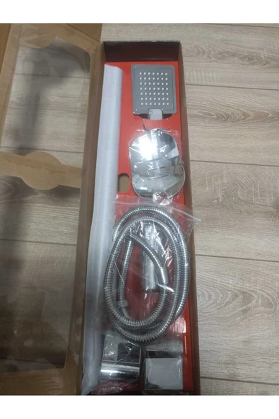 SÜRGÜLÜ DUŞ SETİ KARE KROM LÜKS ürün görseli