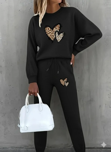 Kadın Uzun Kollu Bisiklet Yaka Kalp Desenli şardonlu üç Iplik Bluz Ve Pantolon Ikili Takım ürün görseli