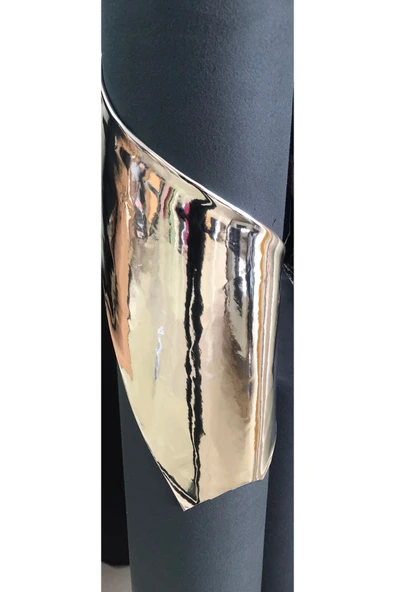 KumaşEvi Ayna Suni Deri - Döşemelik, Çanta ve Hobi Ürünleri İçin / 0.8 mm Kalınlık / ( 100 cm x 138 cm ) - Resim 4