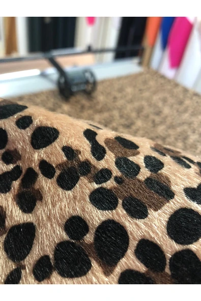 Tüylü Leopar Suni Kumaş Ayakkabı Çanta Kendin Yap ve Hobi Projeleri için Lüks Malzeme (1M) ürün görseli