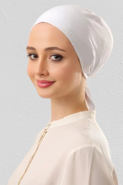 FLORA TEKSTİL Pratik Dikişsiz Bağcıklı Kaymayan Tesettür Penye Bone Beyaz BON241410 ürün görseli