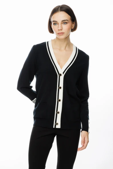 45913 ONTEKS V YAKA KOLLARI DÜĞME DETAYLI HIRKA - Resim 2