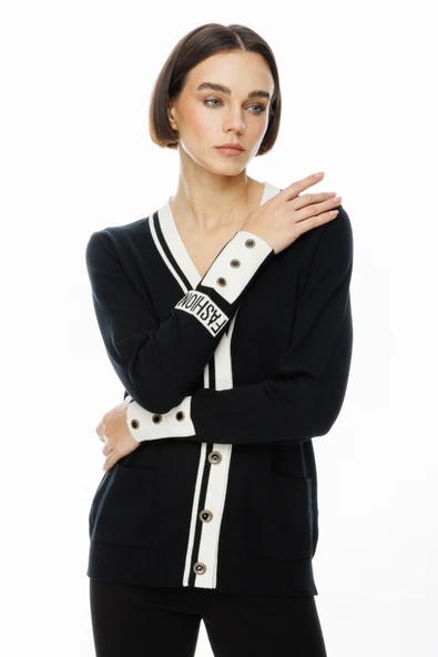 45913 ONTEKS V YAKA KOLLARI DÜĞME DETAYLI HIRKA - Resim 3