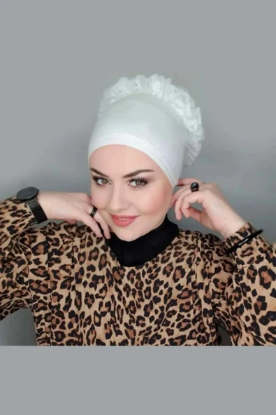 FLORA TEKSTİL Tesettür Fırfırlı Bone Topuz Beyaz Şalfır241410 ürün görseli