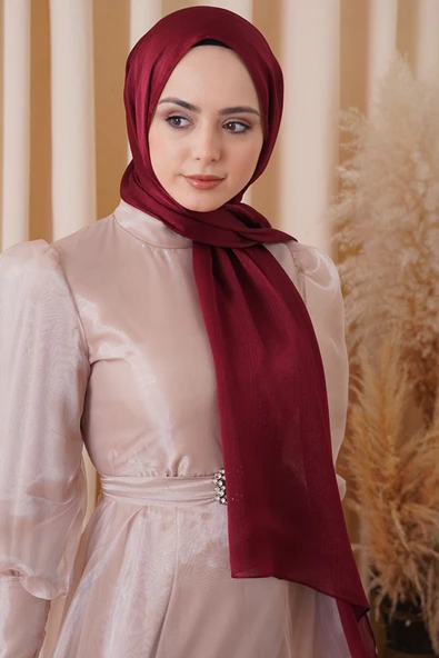 İSTANBULSTYLEMODA Janjan Trend Parlak Saten Dokulu Abiye Şifon Işıl Şal BORDO 185 X 70 - Resim 4