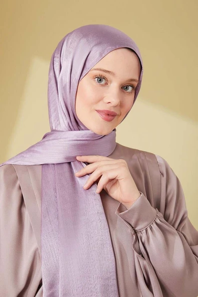 İSTANBULSTYLEMODA Janjan Trend Parlak Saten Dokulu Abiye Şifon Işıl Jan Jan Şal Lila 185 X 70 Şal2315 ürün görseli