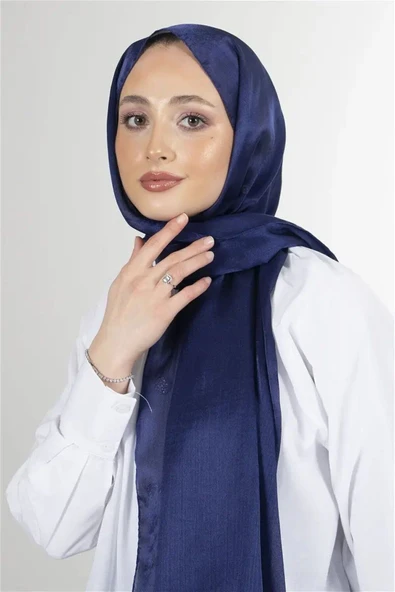 İSTANBULSTYLEMODA Janjan Trend Parlak Saten Dokulu Abiye Şifon Işıl Şal Lacivert 185 X 70 Şal2315 - Resim 4