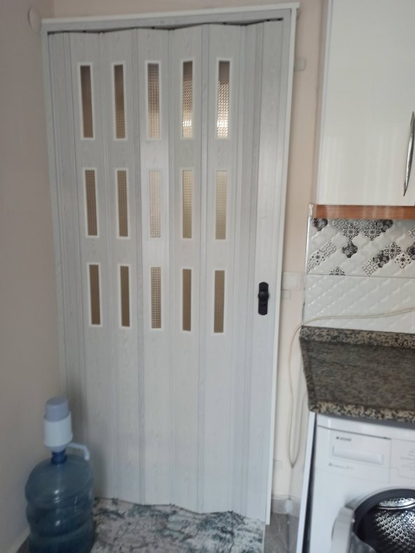 Sarpaş Katlanır Akordiyon PVC Kapı-Camlı-AKÇAAĞAÇ 12mm - 9