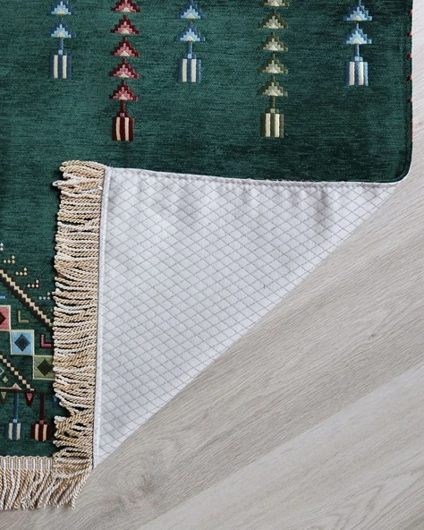 Hediyelik Seccade Tesbih Seti – Kilim Desenli Kadife Astarlı Seccade, Kristal Tesbih ve Özel Kutulu Lüks Hediye Seti - Resim 5