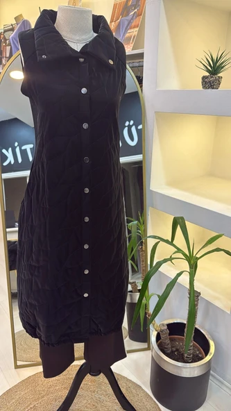 İnvee Triko Detaylı Çıtçıtlı Rugan Yelek 7181 siyah ürün görseli