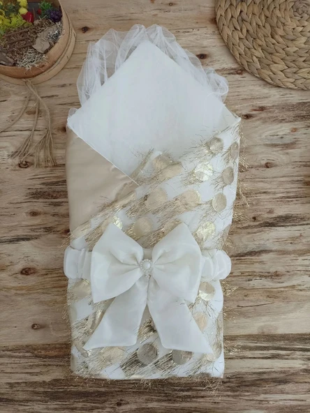 LitaeTrend Yenidoğan İzmir İncisi Tül İşlemeli Pamuklu Fiyonklu Kundaklı Lüks 3lü Alt Açma Seti Gold - Resim 4