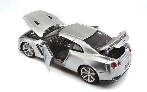 Bburago 1:18 Nissan GT-R R35 2009 Model Araba - Resim 3