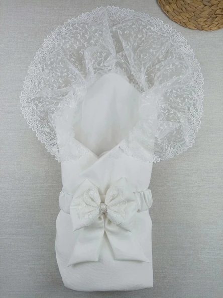 LitaeTrend Yenidoğan Bambu Taç Nakışlı Kundaklı Trilüks 3lü Alt Açma Seti Ekru - Resim 3