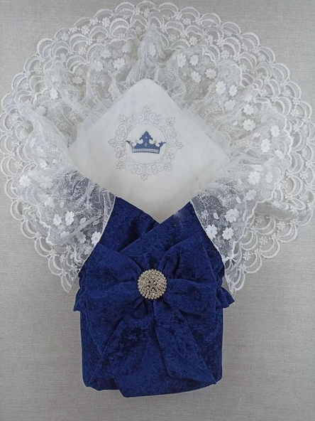 LitaeTrend Yenidoğan Saray Kadife Taç Nakışlı İnci Fiyonklu Çift Dantel Duvak Trilüks Kundak Bebek Battaniyesi Lacivert ürün görseli 1