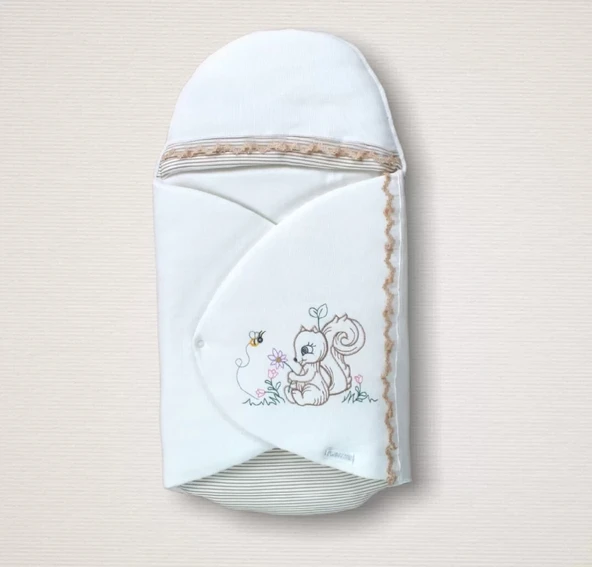 LitaeTrend Yenidoğan Minik Sincap Nakışlı Kundak Kız Bebek Battaniyesi Ekru ürün görseli 1