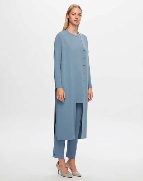 T24Y-9021 MISSDALIDA TEMİZ KESİM DÜZ RENK DÜĞMELİ HIRKA ürün görseli