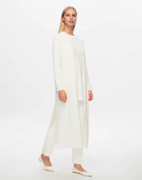 T24Y-9021 MISSDALIDA TEMİZ KESİM DÜZ RENK DÜĞMELİ HIRKA - Resim 8