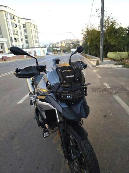 MOTOCAM Bmw F750 GS Siperlik Ön Cam 2018-2023 Model 57cm Şeffaf Renkli 4mm UZUN CAM - Resim 2