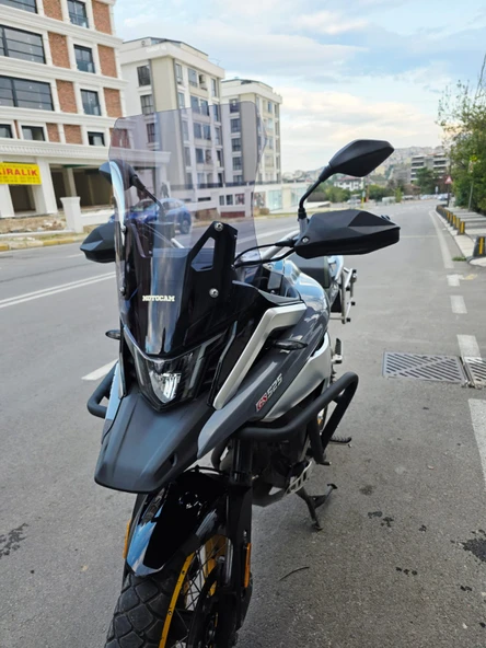 MOTOCAM Arora GS 525 Siperlik Ön Cam 2022-2025 Model 51cm Füme Renkli 4mm - Resim 3