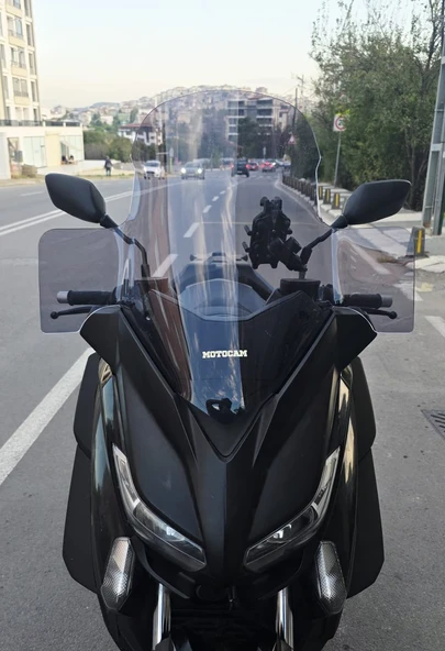 MOTOCAM Yamaha Xmax 250 Siperlik Ön Cam 2014-2017 Model 59cm Şeffaf Renkli 4mm ELCİKLİ ürün görseli