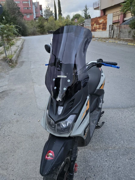 MOTOCAM Altai F1 Max Siperlik Ön Cam 2021-2025 Model 57cm Siyah Renkli 4mm - Resim 3