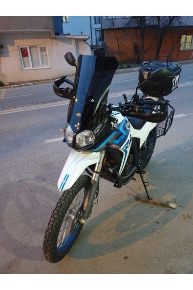 MOTOCAM Voge Rally 250 Siperlik Ön Cam 2022-2025 Model 51cm Siyah Renkli 4mm - Resim 3