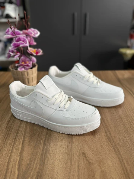 NİKE AİR BEYAZ UNİSEX AYAKKABI ürün görseli