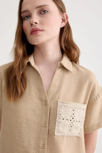 Vos Versa Kadın Keten Dantel Detaylı Kısa Kol Camel Gömlek VVK47031 - Resim 4