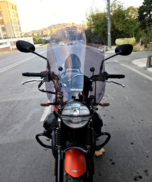 MOTOCAM Moto Guzzi V7 Stone Siperlik Ön Cam 2021-2023 Model 53cm Füme Renkli 4mm APARATSIZDIR ürün görseli