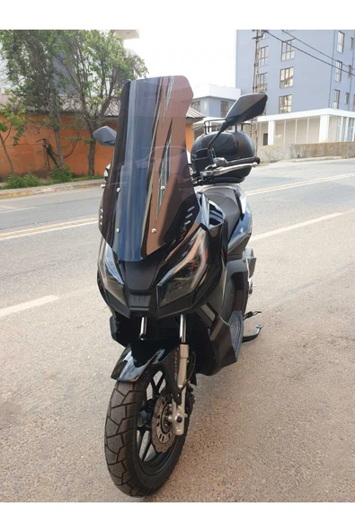 MOTOCAM Apachi Ventro 150 Siperlik Ön Cam 2023-2025 Model 65cm Siyah Renkli 4mm - Resim 3