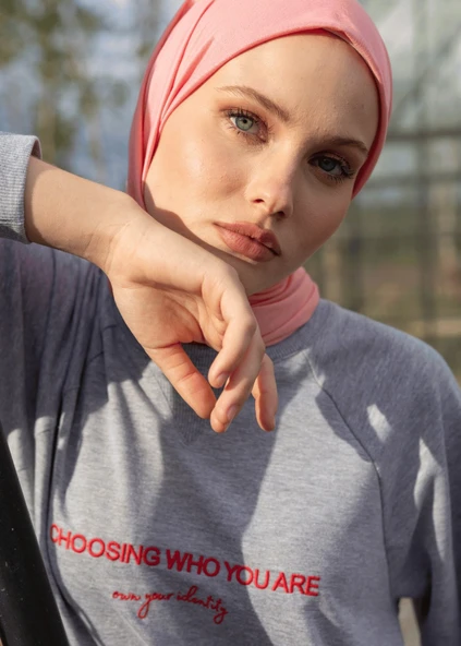 Tesettür Eşofman Üstü- Who You Are ürün görseli 1